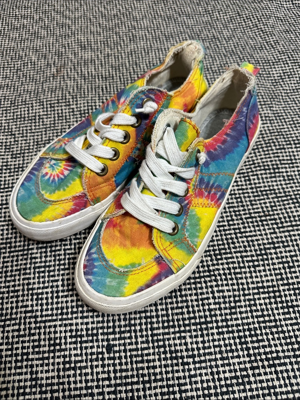 Tie-Dye Canvas Sneakers - Multicolor